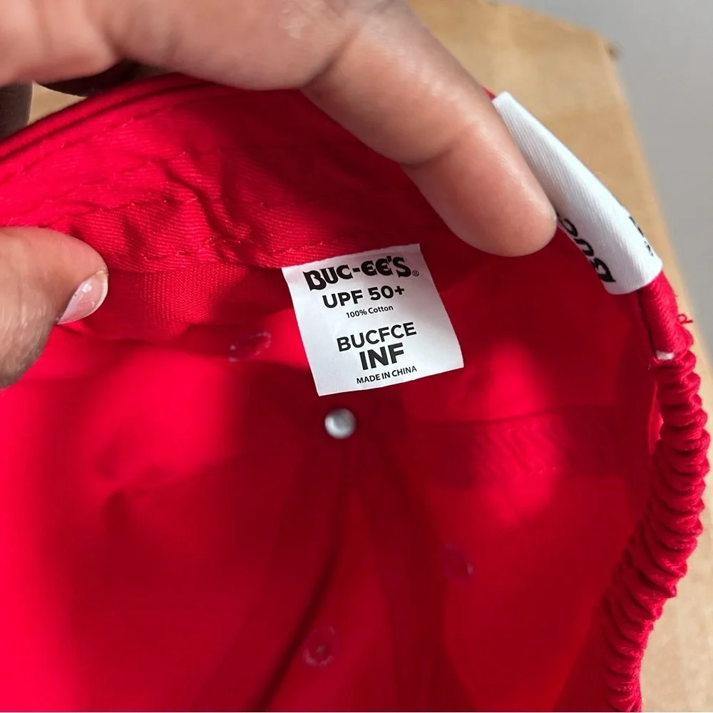 Buc-ee's Infant Caps Set Red Blue One Size Set of Two - Picture 5 of 6